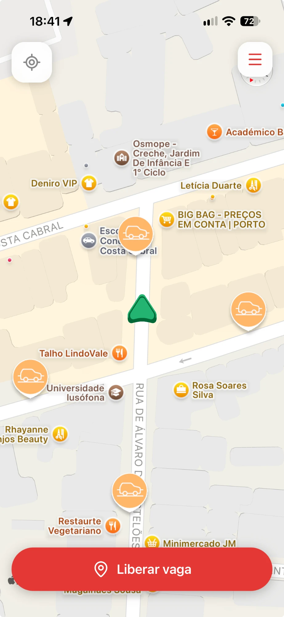 O mapa do pArkse com lugares livres perto de uma escola no Porto